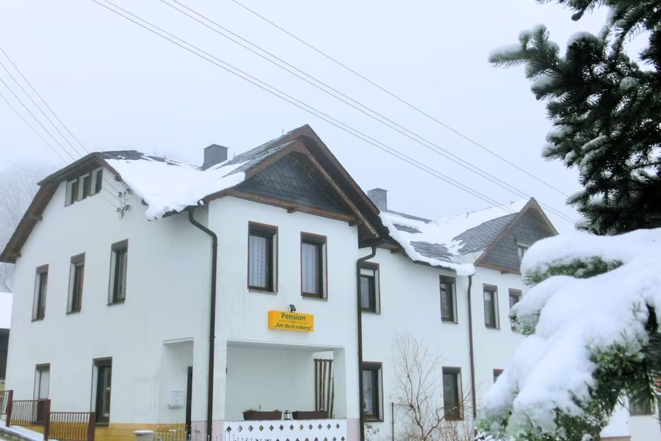 Ferienwohnung im Winter mit Schnee bedeckt